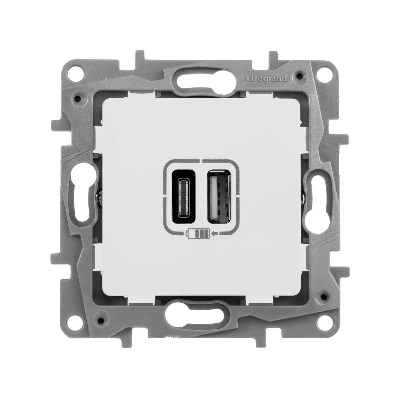 Устройство зарядное Etika с двумя USB-разьемами тип A-тип C 240В/5В 3000мА бел. Leg 672236