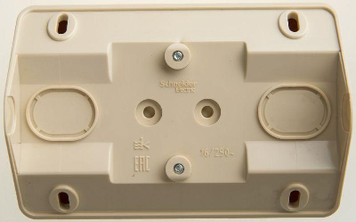 Розетка 2-м ОП Этюд 16А IP20 угловая без заземл. без защ. шторок крем. SchE PA16-105K