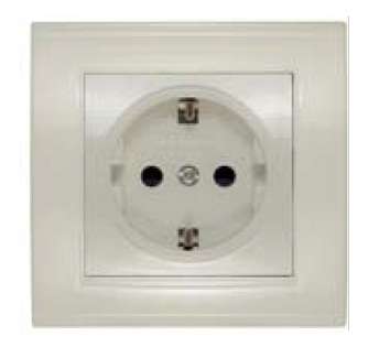 Розетка 1-м СП Бриллиант защ. шторки с заземл. сл. кость UNIVersal 7948851