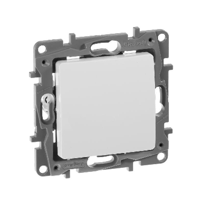 Механизм выключателя 1-кл. СП Etika 10АX безвинт. зажимы бел. Leg 672201