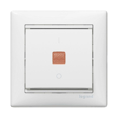 Механизм выключателя 1-кл. СП Valena 10А IP31 с зел. инд. бел. Leg 774410