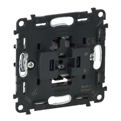 Механизм выключателя 1-кл. СП Valena In'matic 10А IP20 250В 10АХ безвинтовые зажимы Leg 752001