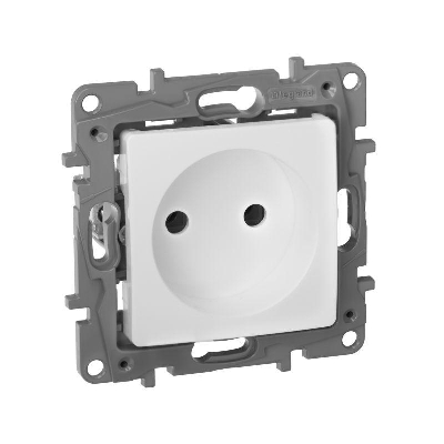 Механизм розетки 1-м СП Etika 2К 16А без заземл. винт. зажимы бел. Leg 672220